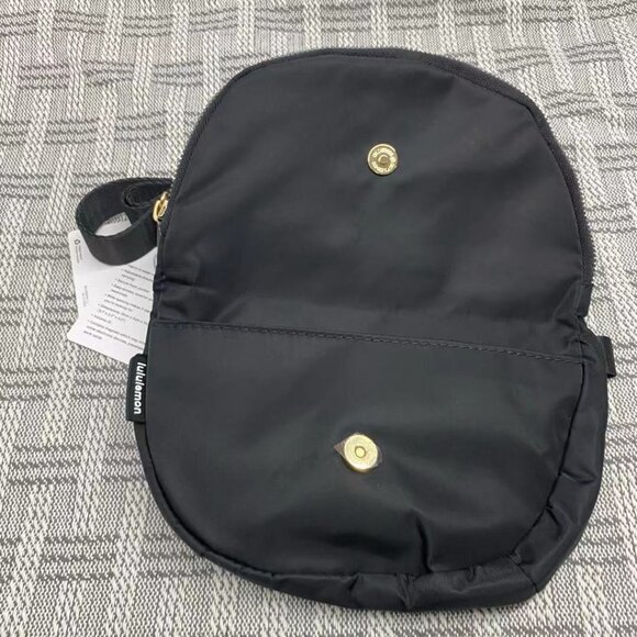 Lululemon All Night Festival Bag 2L - Picture 3 of 6